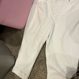 Style & Co. White Capris